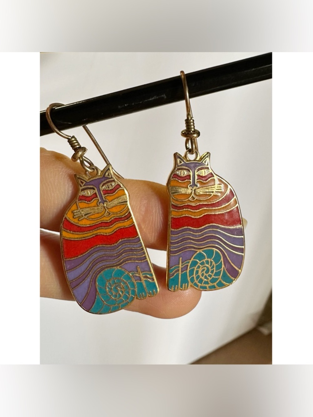 1980s Laurel Burch Rainbow Cats cloisonné enamel and gold-plated brass  Earrings - Picture 4 of 8